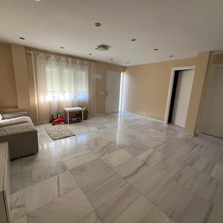 Estupenda Villa En Las Afueras Colmenar de Oreja Esterno foto